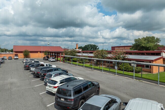 Grand Lake High serves grades 7-12.