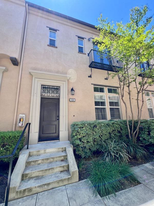 4432 Owens St, Corona, CA 92883