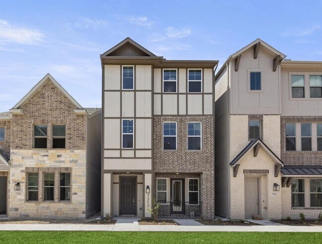 4300 Henderson Ave unit 36487535, North Richland Hills, TX 76180 - photo 2