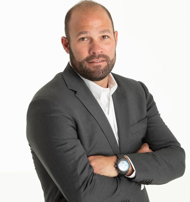 Agent Photo