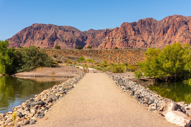Fire Lake Park features the Ivins Reservoir, where visitors can kayak or go swimming at a beach.