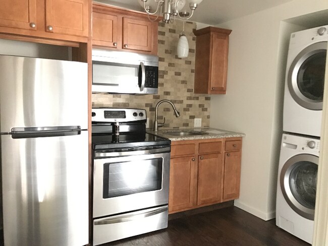 414 Fox St unit 2, Franklin, PA 16323 - photo 3