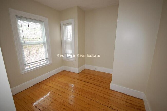 33 Pratt St unit 1, Allston, MA 02134 - photo 7
