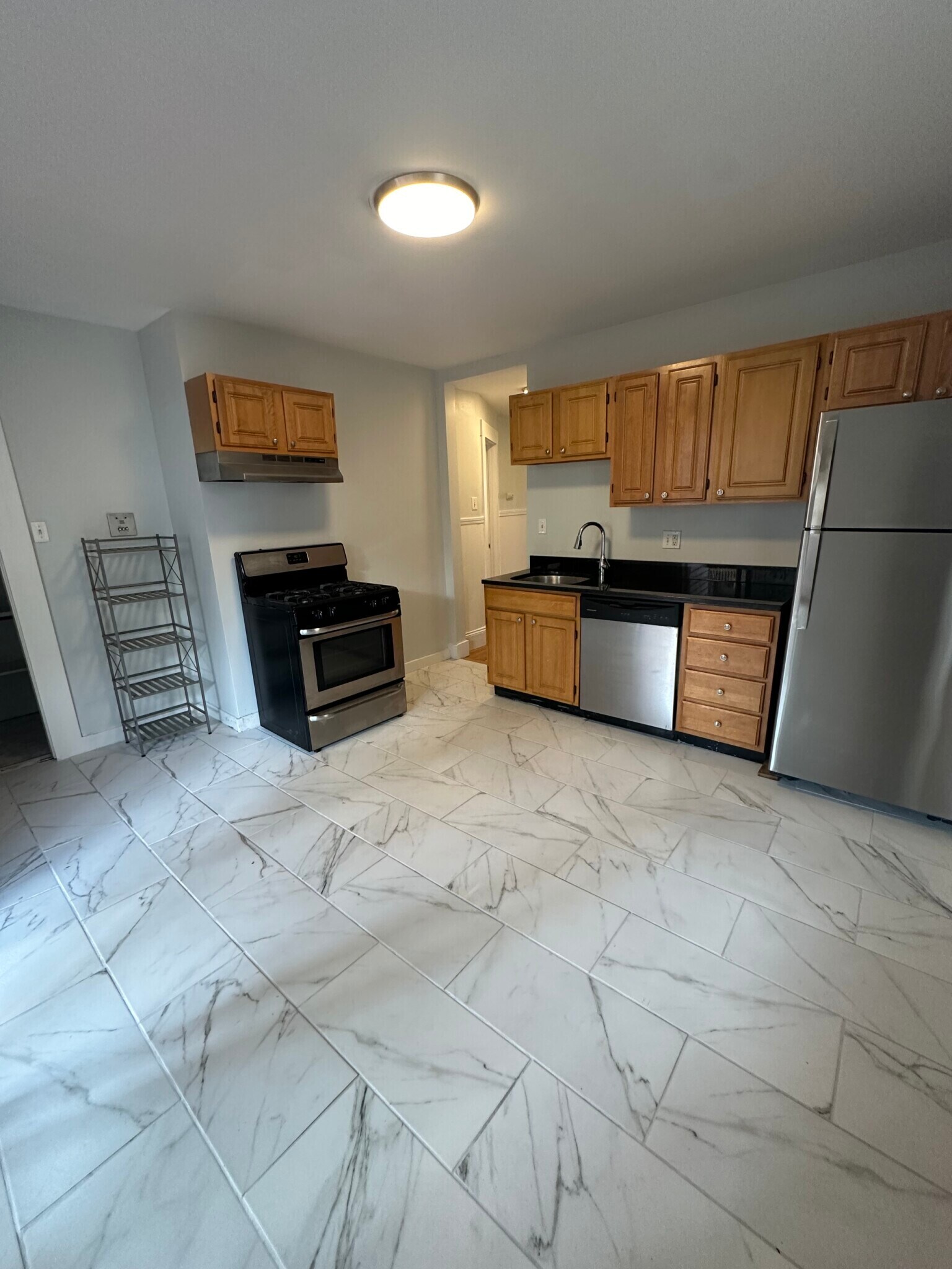 861 E 1st St unit 3, Boston, MA 02127 - photo 1