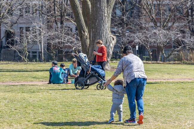 Chicago Women's Park and Gardens is a great place to take the family in the Prairie District.
