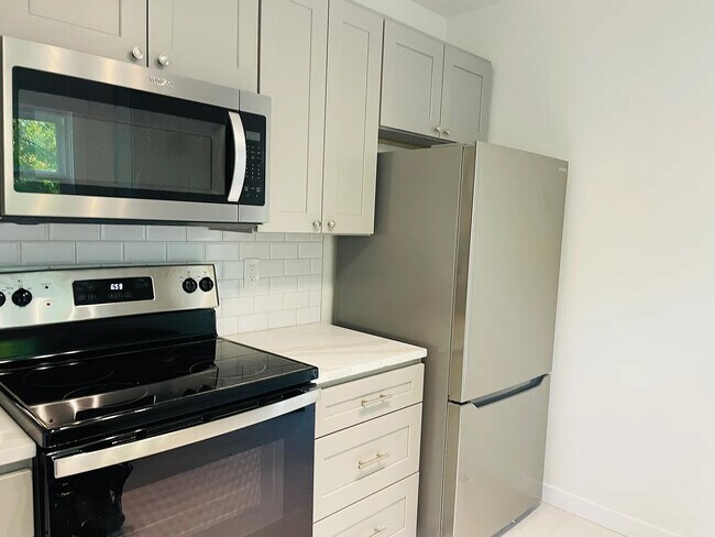 3304 NE 73rd Ave, Portland, OR 97213 - photo 6