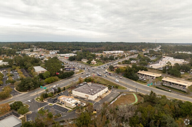 Capital Circle and Mahan Dr form a large intersection with shopping and dining in Buck Lake.