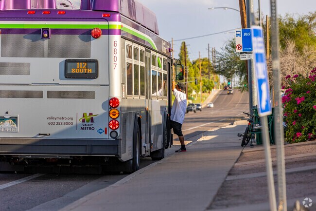 Experience hassle-free commuting with Whitman Park's friendly public transportation.