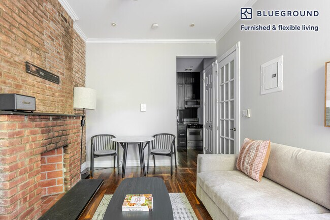 562 Hudson St unit FL2-ID1888, New York, NY 10014 - photo 3