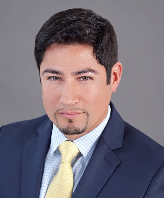 Agent Photo