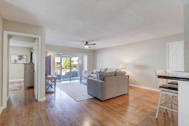 1501 Chesapeake Ave unit FL1-ID1296209P, Naples, FL 34102 - photo 5