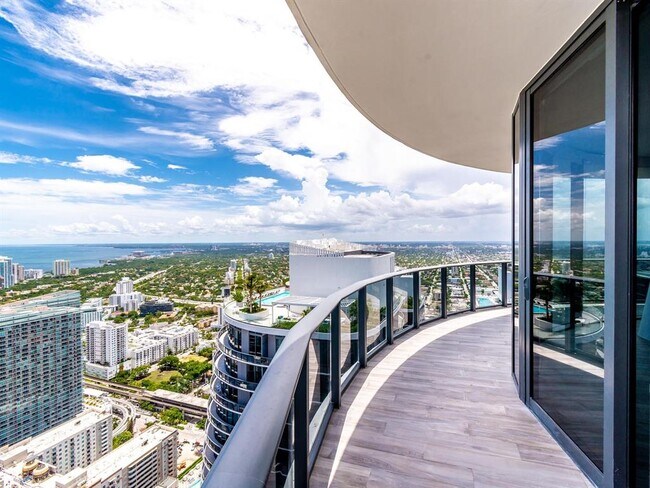 805 S Miami Ave unit 5501, Miami, FL 33136 - photo 5