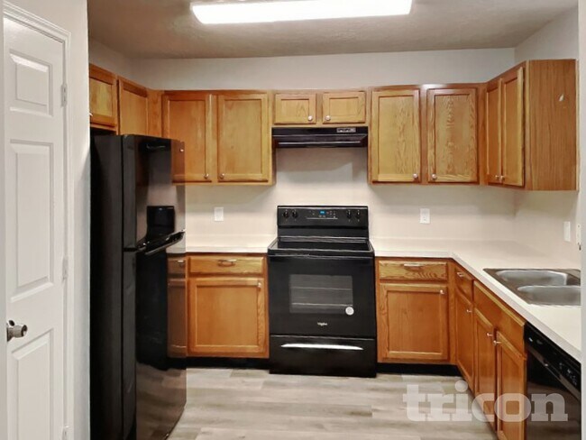 423 Lazy Ln, Montgomery, TX 77356 - photo 5