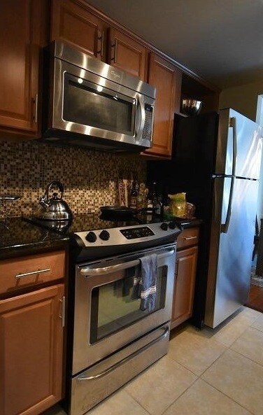 Tower Plaza unit 13C, Ann Arbor, MI 48104 - photo 6