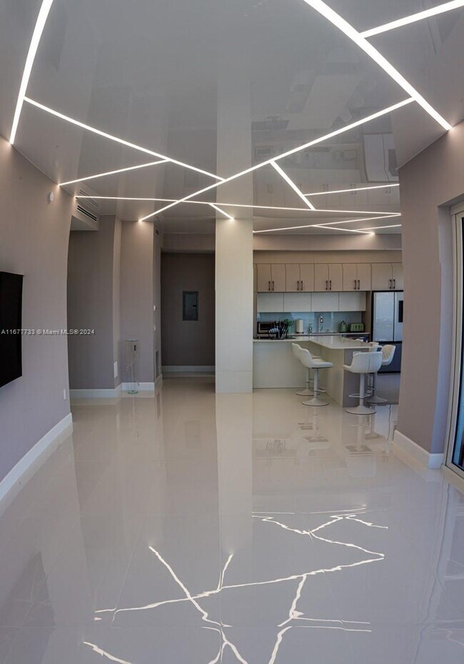18011 Biscayne Blvd Unit PH04, Aventura, FL 33160