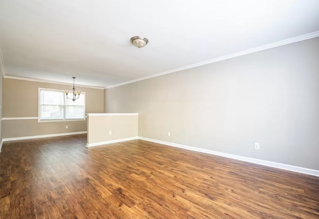 10420 Meadow Crest Ln, Alpharetta, GA 30022 - photo 3