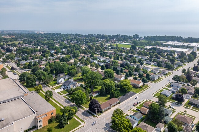 Lakeview is a small neighborhood with a bit of lakefront access via its park.