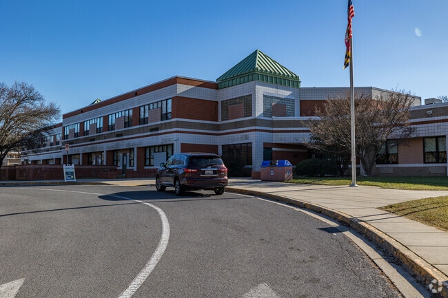 Greencastle Elementary: Fostering creativity and academic excellence in every child.