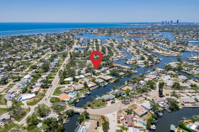 1442 45th Ave NE, Saint Petersburg, FL 33703 - photo 2