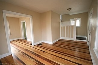 10 Vandine Place NE, Grand Rapids, MI 49503