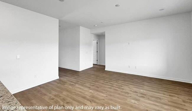 541 Mac St, Prairie Grove, AR 72753 - photo 2