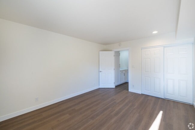 Enclave 693, Thousand Oaks, CA 91360 - photo 7