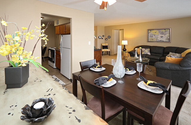 2B1B Model Dining Area