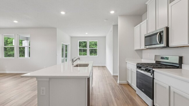 1036 Lindsay Rd unit 38566514, Scott Township, PA 15106 - photo 4