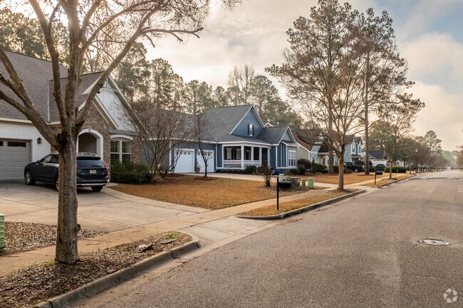 Rows of spacious homes in mature neighborhoods make Dothan a beautiful place to live.
