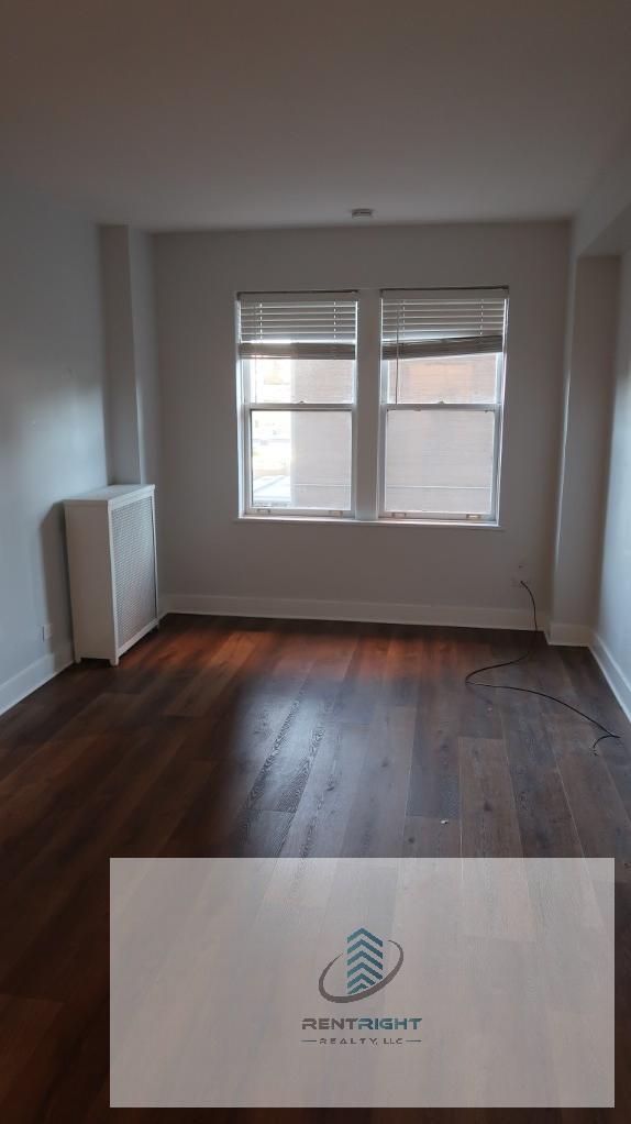 534 W Stratford Place unit 309, Chicago, IL 60657 - photo 6