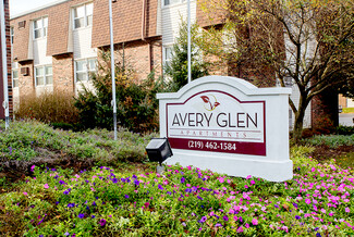 506 Glendale Blvd, Valparaiso, IN 46383