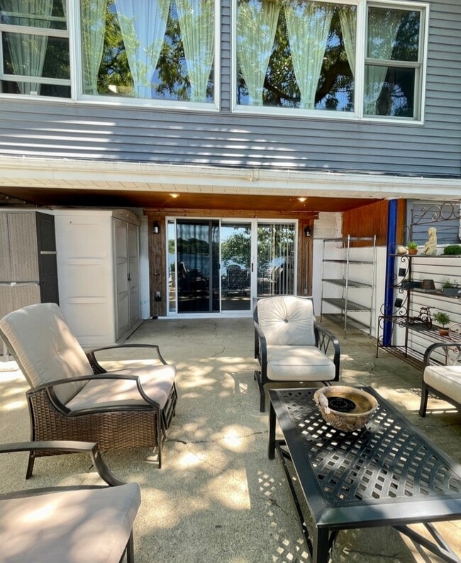 Walk out area/patio