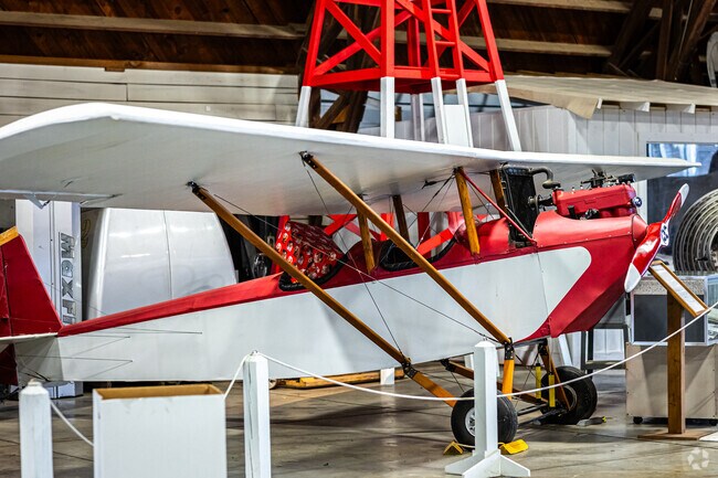 Arkansas Air and Military Museum features an array of old planes and aviation equipment.