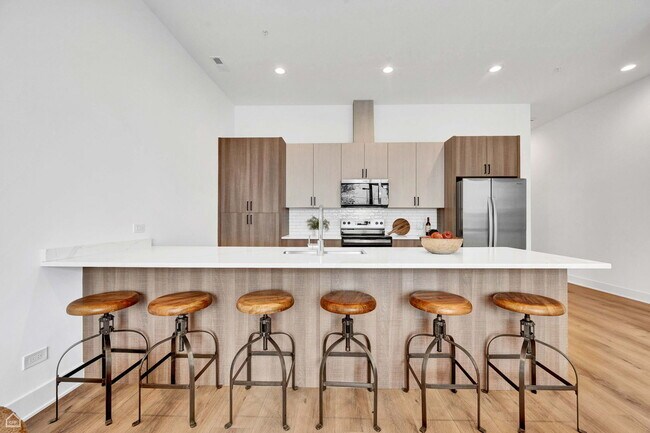 1621 W 13th St unit 101, Chicago, IL 60608 - photo 6