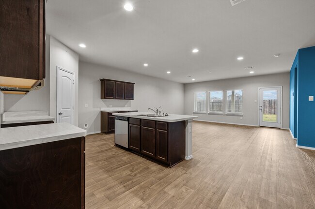 20811 Olive Leaf St, New Caney, TX 77357 - photo 6