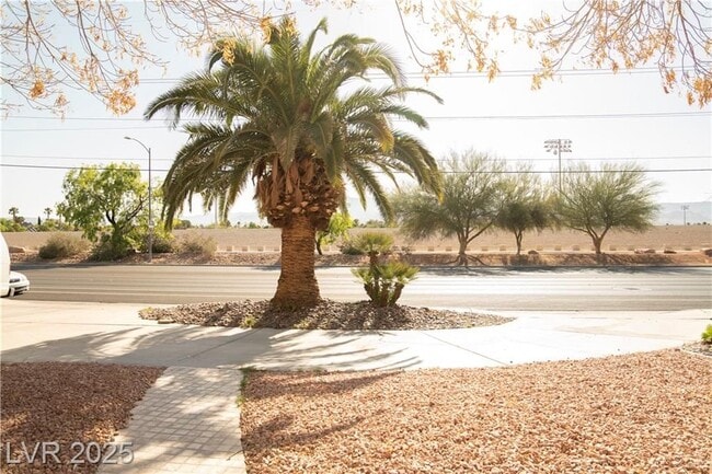 3436 N Tenaya Way, Las Vegas, NV 89129 - photo 5