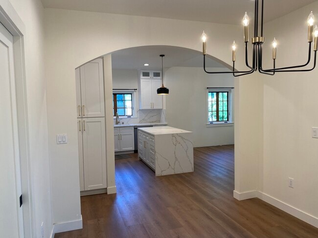 1077 E Howard St, Pasadena, CA 91104 - photo 4