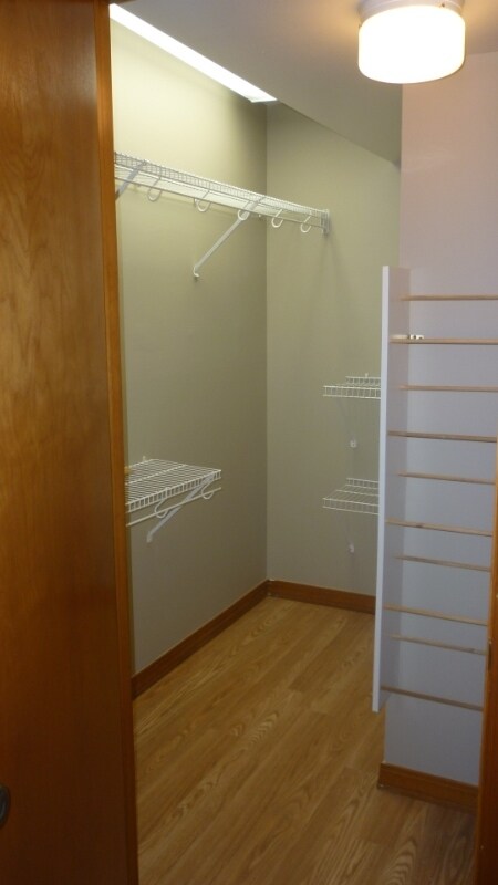 1094 Merrimar Cir S, Columbus, OH 43220 - photo 7