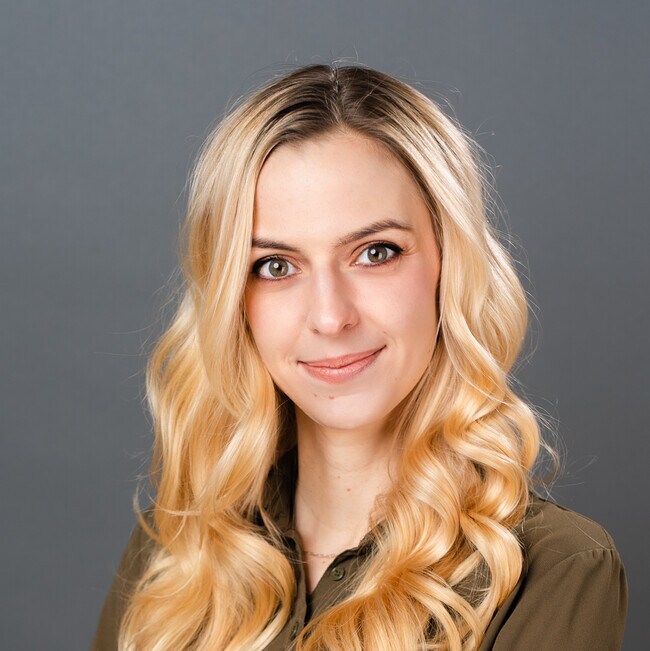 Agent Photo