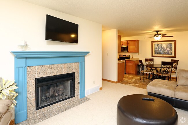 St. Andrews Apartments, Urbandale, IA 50322 - photo 3
