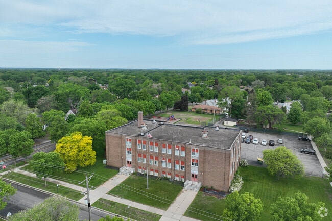 Central Minnesota Jt. Powers Dist. enrolls students in elementary, middle, and high school.