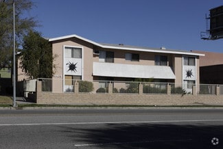 19419 Victory Blvd, Reseda, CA 91335