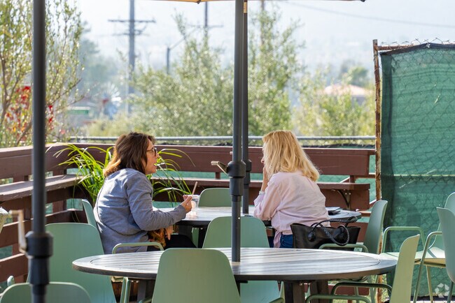 Discover the ultimate spot for socializing in La Cresta's mall.