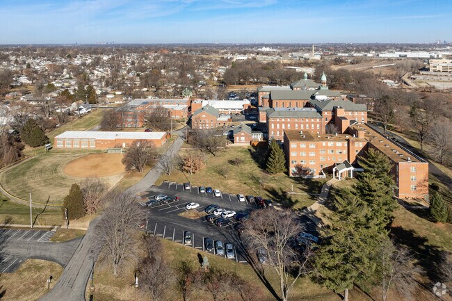 Sisters of Notre Dame School in St. Louis, MO provides a college preparatory program to girls.