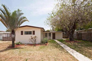 254 Glouchester St, Boca Raton, FL 33487