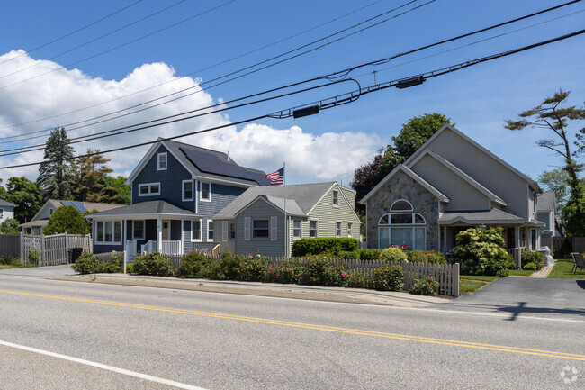 Higgins Beach has well-appointed homes.