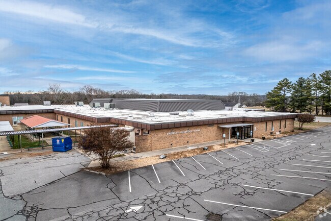 Pinebrook Elementary School received a diversity grade of B from Niche.