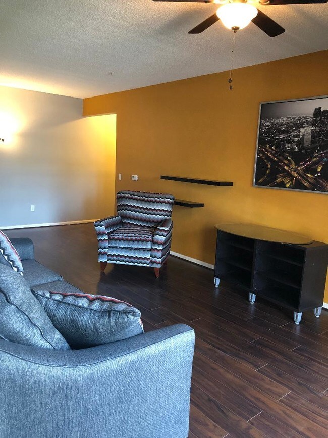 The Edge unit 2-113, Norman, OK 73071 - photo 4