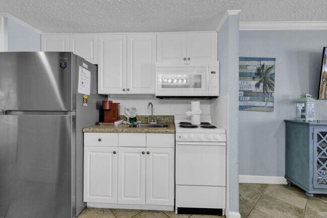 2001 S Ocean Blvd unit ID1266338P, Myrtle Beach, SC 29577 - photo 3