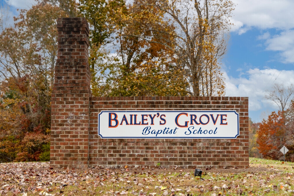 Bailey's Grove Baptist School has 121 students in grades K-12.